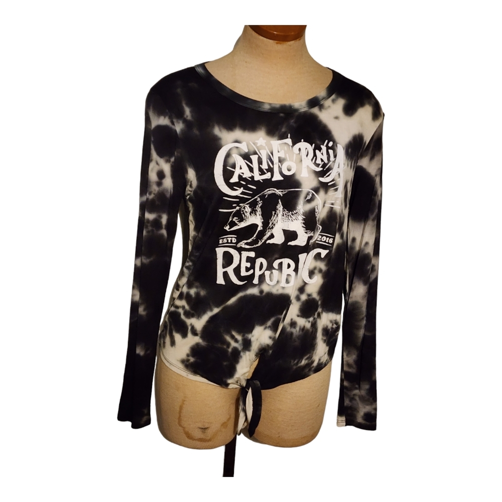 Acemi Top Women's Size Medium